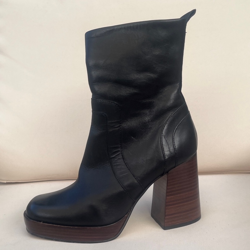 Steve Madden Platform Leather Ankle Boots